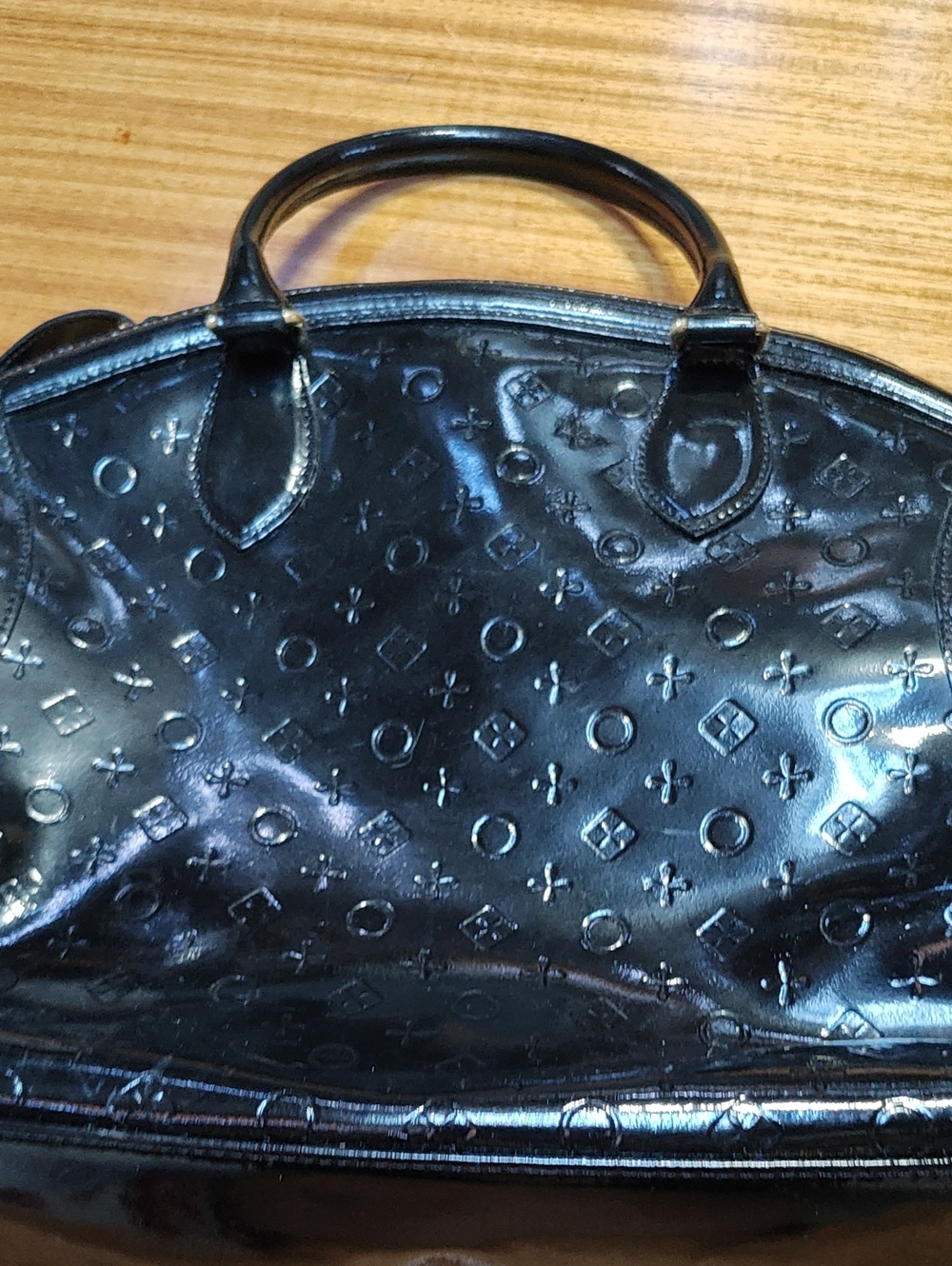 Invece Black Patent Leather Top-Handle Women's Bag